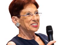 2021_Ruth_Wodak_Astrid-Knie 2021_Ruth_Wodak_Astrid-Knie